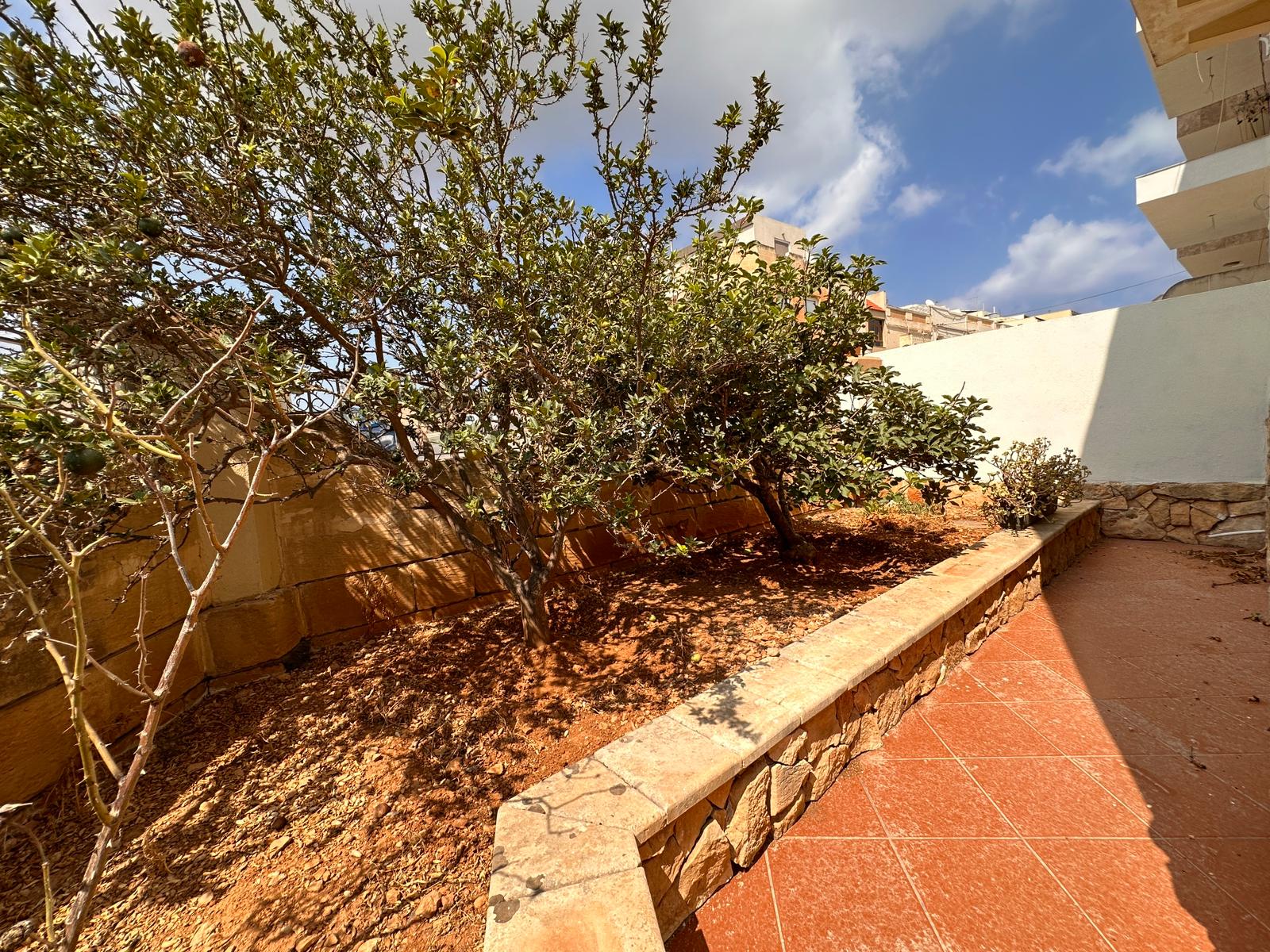 Fastighet i San Ġwann