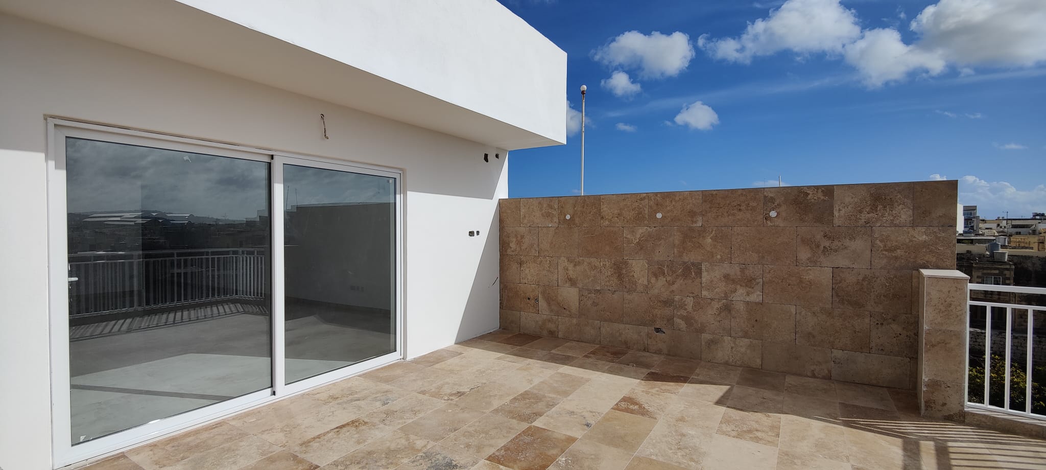 Ejendom i Luqa